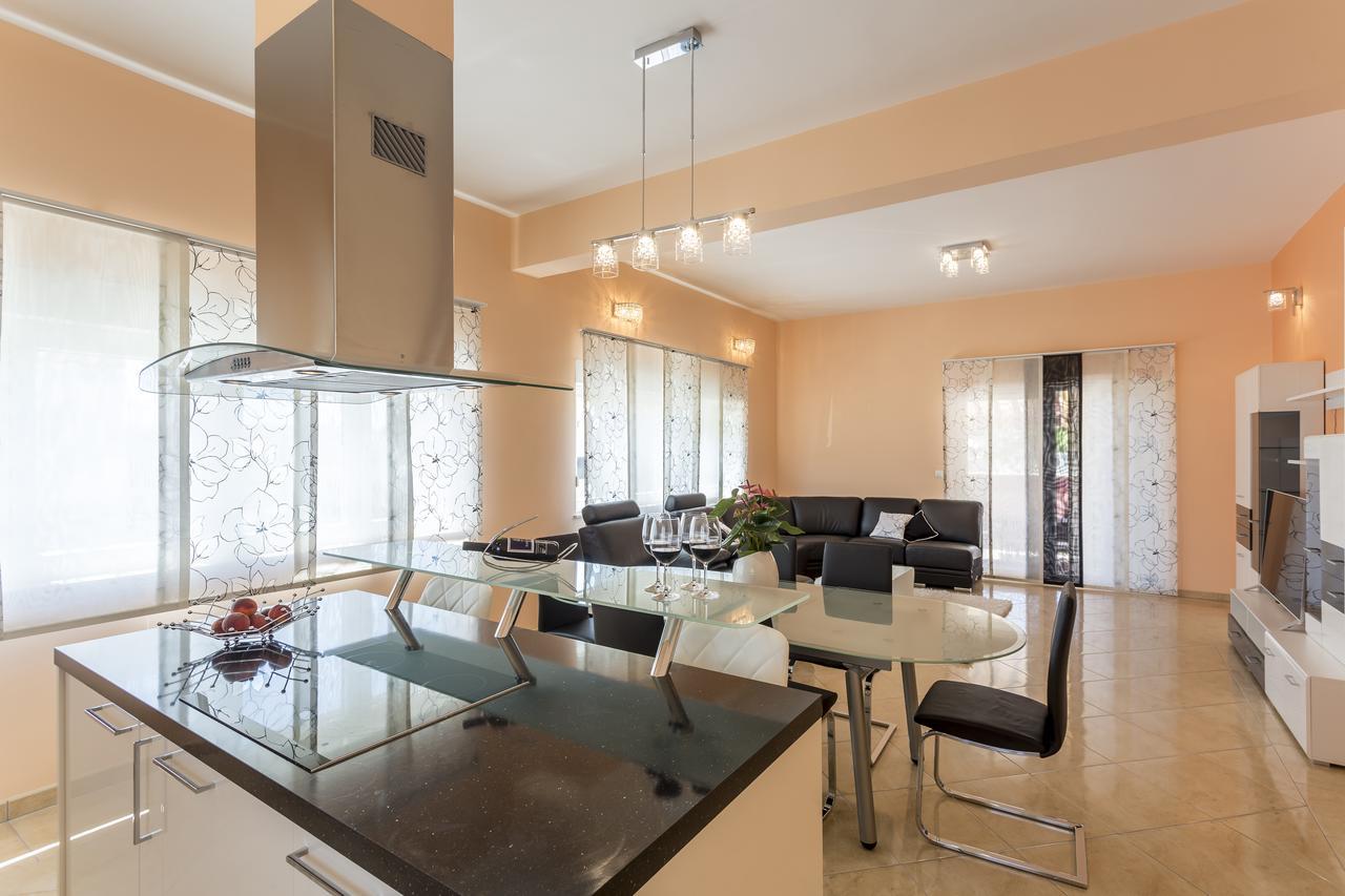 ספליט Apartmani Lukic מראה חיצוני תמונה
